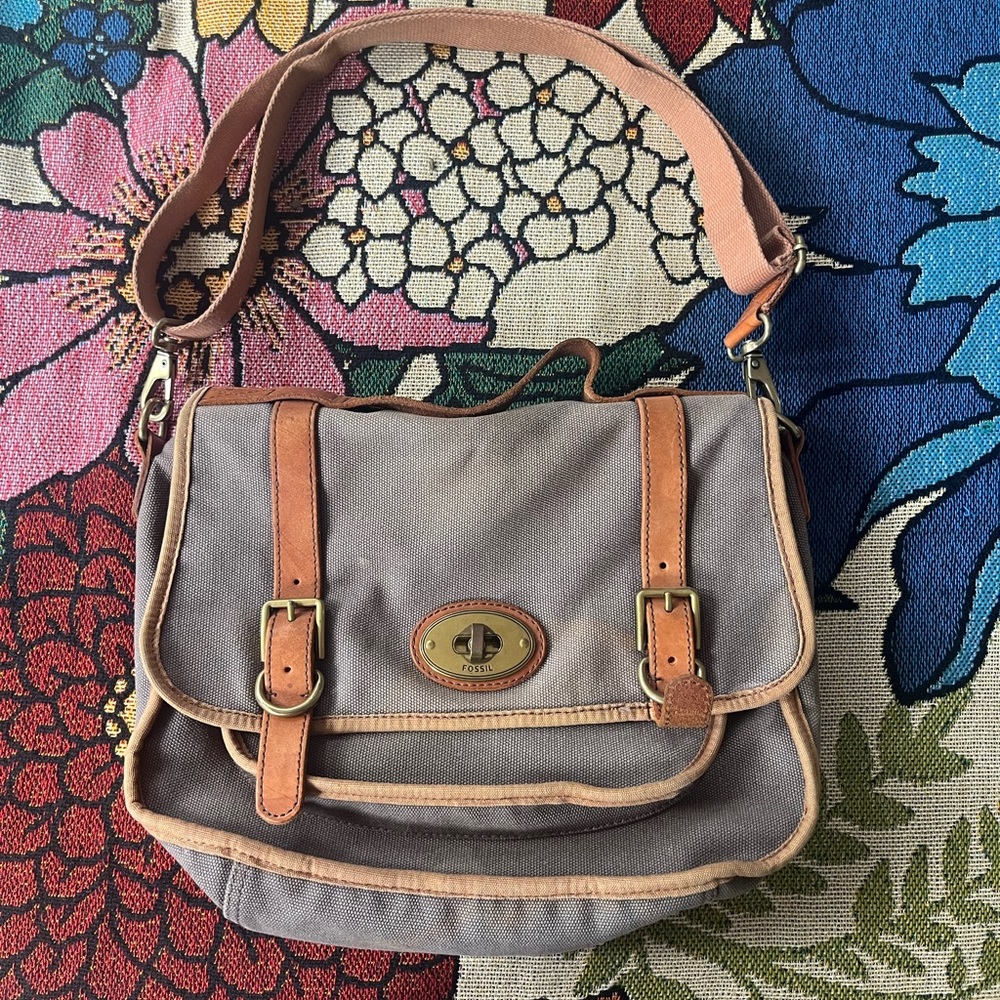 Fossil crossbody
